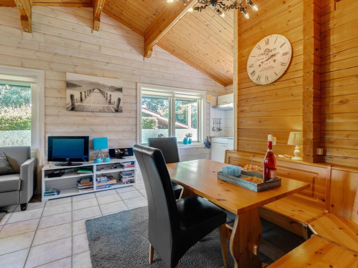 Luxurious Chalet In Guelders By The Forest Hulshorst ภายนอก รูปภาพ