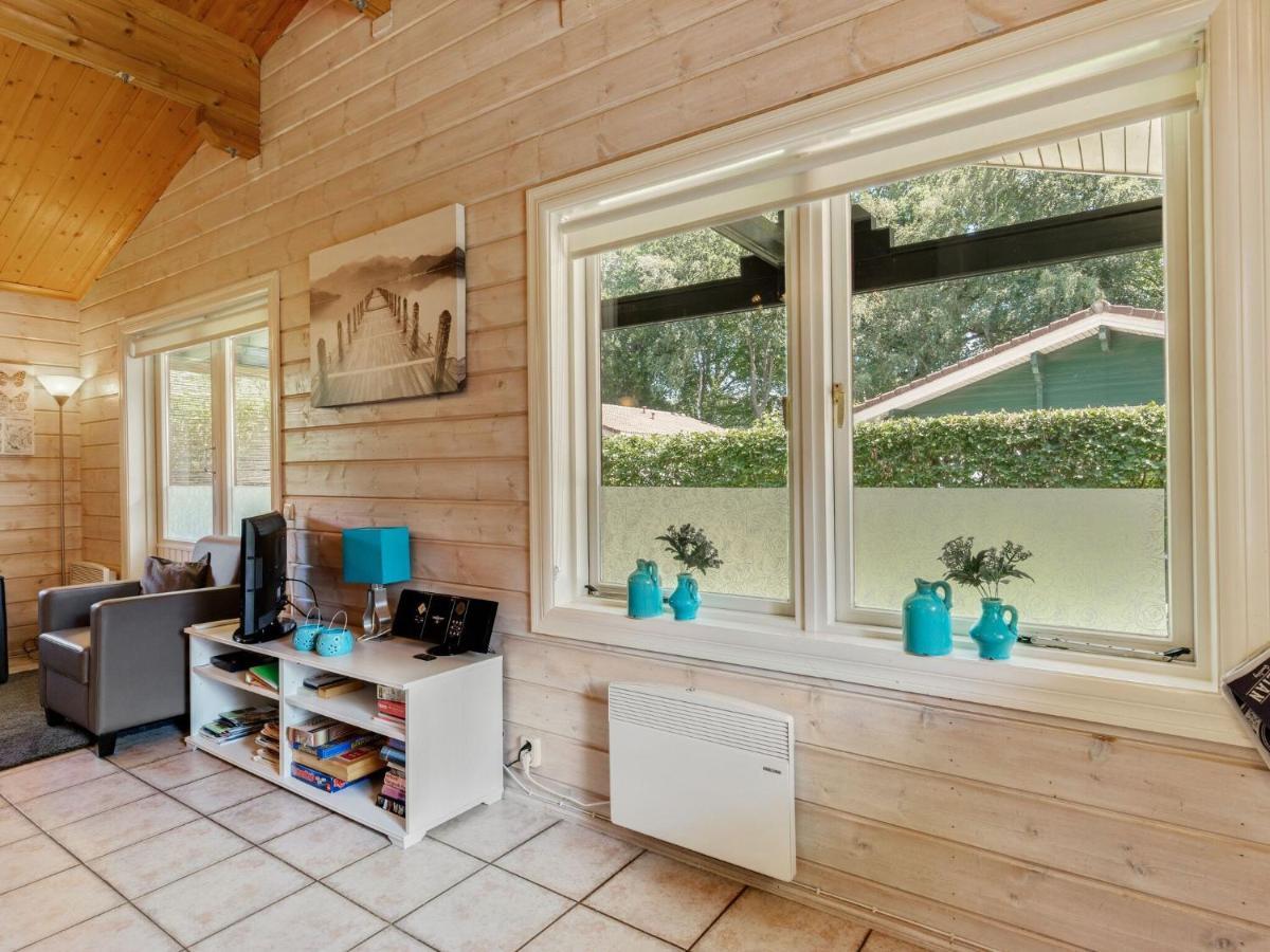 Luxurious Chalet In Guelders By The Forest Hulshorst ภายนอก รูปภาพ